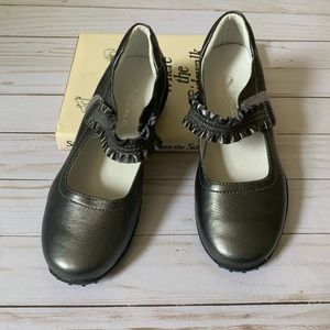 Nina kids 4Y pewter leather dress shoes
